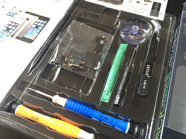 iphonote.com_reparez-vos-iphone-ipad-ipod-avec-les-kits-de-reparations-brico-phone