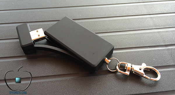 test-du-porte-cles-juiceful-3-en-1-batterie-integree-cable-lightning-16go-de-stockage_2