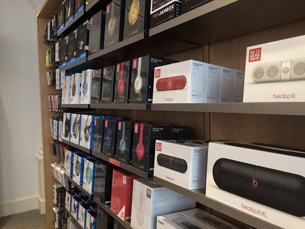 1200-personnes-a-l-ouverture-du-troisieme-apple-store-aux-pays-bas_1