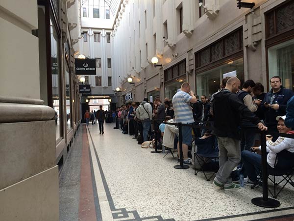 1200-personnes-a-l-ouverture-du-troisieme-apple-store-aux-pays-bas_6