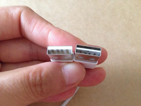 le-cable-usb-reversible-de-nouveau-en-image