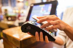 apple-aurait-negocie-une-baisse-des-frais-de-transaction-pour-le-paiement-mobile