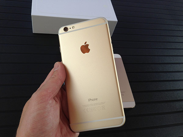 iphone-6-plus-128go-ca-y-est-il-est-la-et-en-photos