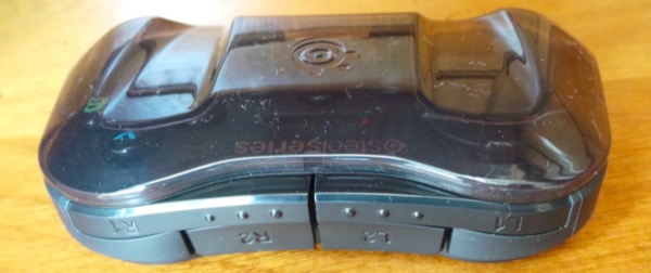 presentation-de-la-manette-stratus-la-plus-adaptee-au-format-mobile-sous-ios_3