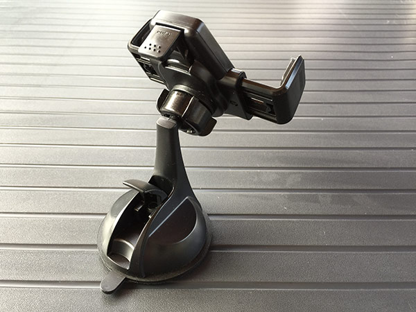presentation-des-nouveaux-supports-de-osomount-avec-nfc-pour-voiture-bureau-et-velo_6