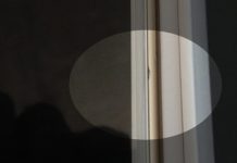 Un iPhone 6 neuf mais livré avec un chargeur US et un choc sur le châssis