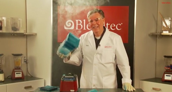 will-it-blend-l-iphone-6-plus-y-passe-aussi-video