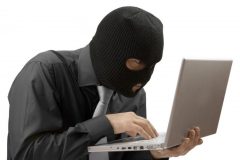 attention-aux-arnaques-aidez-vous-avec-lannuaire-inverse