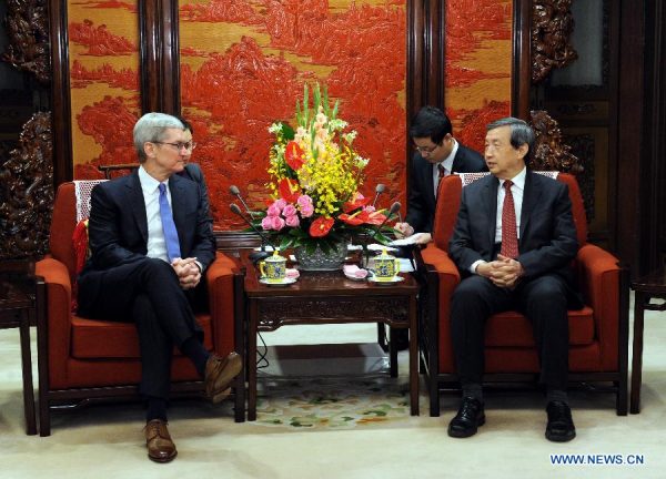 tim-cook-en-visite-en-chine-pour-parler-de-securite