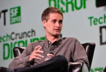 Evan Spiegel, PDG de Snapchat, se dit dévasté par la piratage de Sony