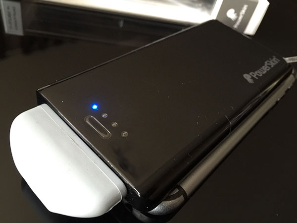 test-de-la-batterie-externe-popn-2-de-powerskin_4