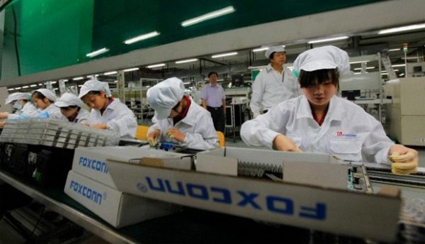 foxconn-des-ecrans-oled-pour-liphone-7-et-lapple-watch-de-2016
