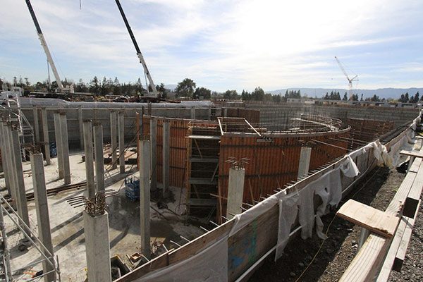 apple-le-campus-2-toujours-en-travaux