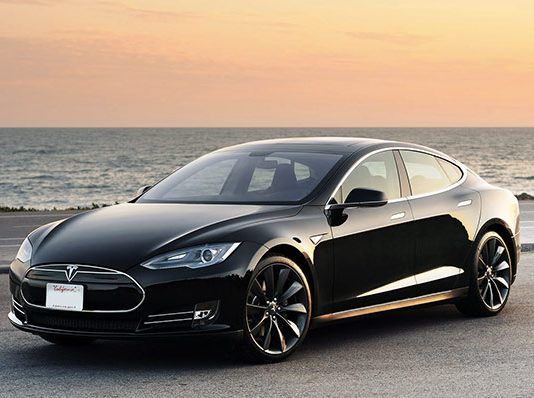 Des employés d’Apple se font embaucher par Tesla