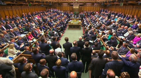 15-millions-de-dollars-dipad-air-2-pour-le-parlement-britannique