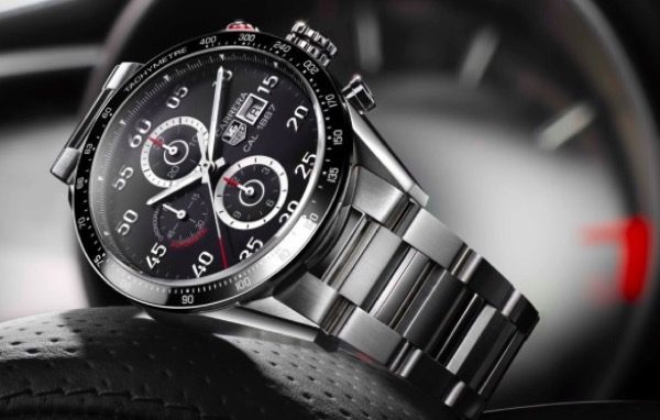 baselworld-tag-heuer-sapprete-a-devoiler-la-version-connectee-de-sa-montre-carrera