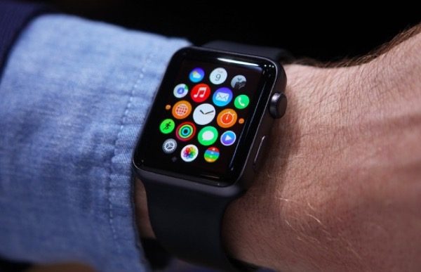 apple-emprunte-la-strategie-de-burberry-pour-vendre-son-apple-watch