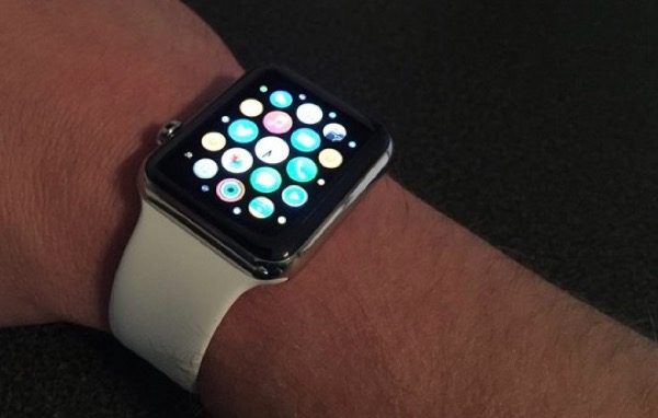 apple-watch-mieux-vaut-opter-pour-la-version-42mm-que-la-38mm_2