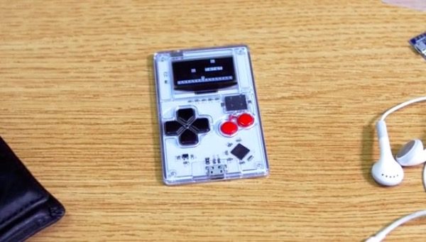 the-arduboy-votre-prochain-gadget-pour-jouer-a-des-jeux-8-bits