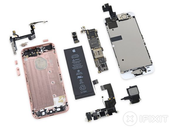 ifixit-a-procede-demontage-de-liphone-se