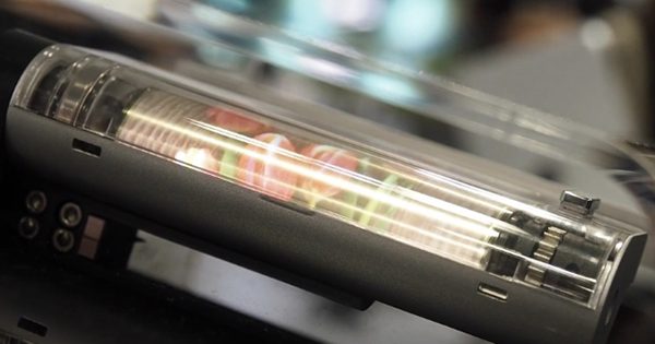 galaxy-x-samsung-presente-son-ecran-oled-flexible-enroulable-video