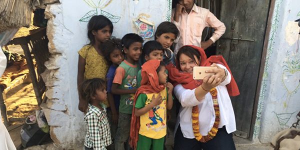 lisa-jackson-visite-barefoot-college-inde-apres-don-dipads-macs