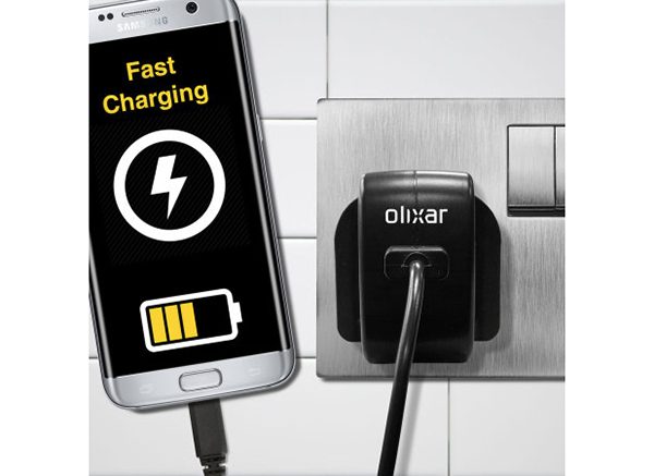 bon-plan-chargeur-de-voyage-rapide-etou-chargeur-de-secours-olixar-achete-1-offert_2