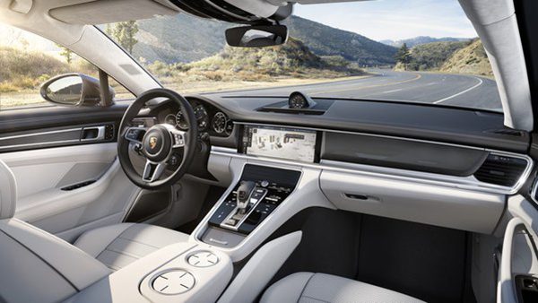 carplay-arrive-dans-les-nouvelles-porsche-panamera