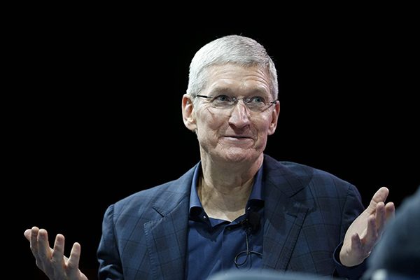 employes-dapple-trouvent-tim-cook-fabuleux