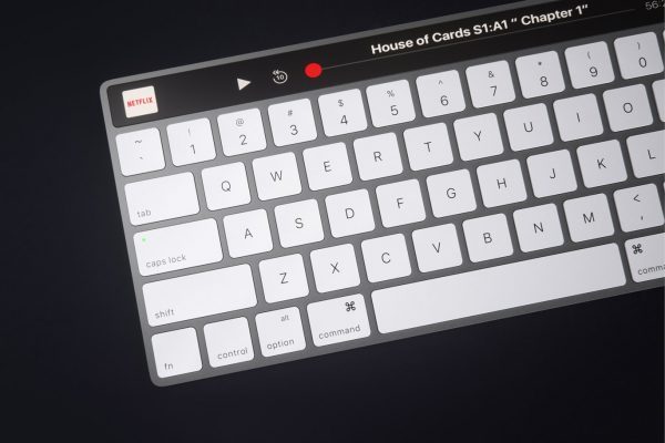 la-barre-oled-apparait-sur-un-concept-du-magic-keyboard_4