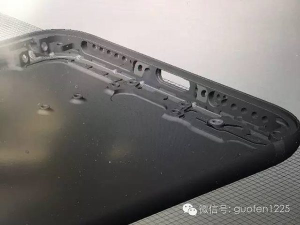 iphone-7-de-nouveaux-schemas-3d-offrent-un-nouvel-apercu-de-la-bete