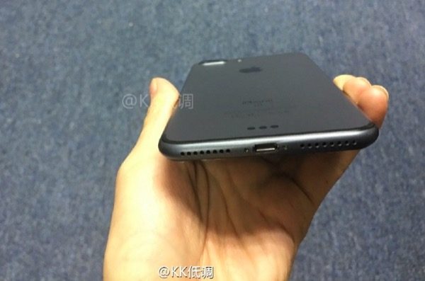 iphone-7-plus-de-nouvelles-photos-de-version-space-black