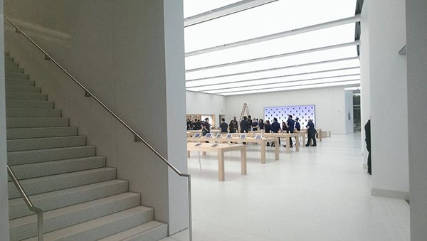 ouverture-du-nouvel-apple-store-dans-loculus-du-world-trade-center_2