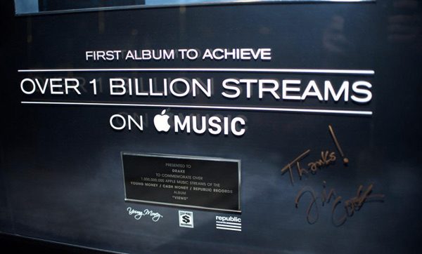 apple-music-lalbum-views-de-drake-atteint-milliard-decoutes-premiere
