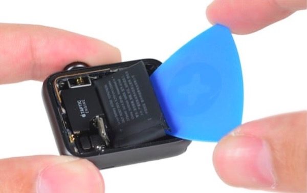 ifixit-demontage-apple-watch-series-2_4