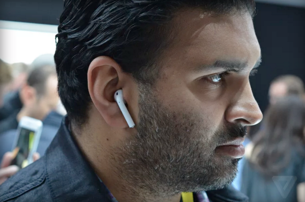 les-airpods-sont-la-et-en-photos_6