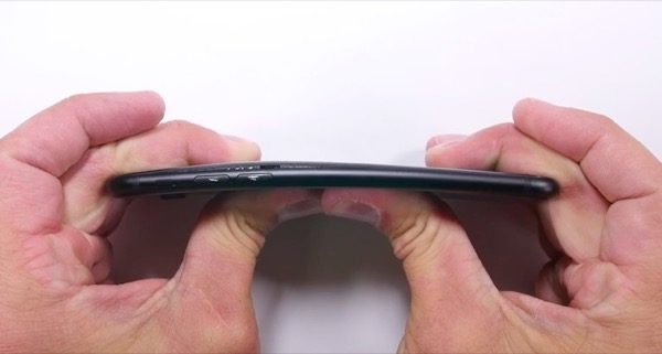 scratch-test-iphone-7