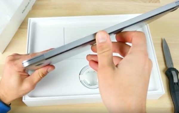 deballage-macbook-pro-13-gris-sideral-video_2