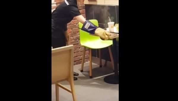 galaxy-note-7-part-fumee-burger-king
