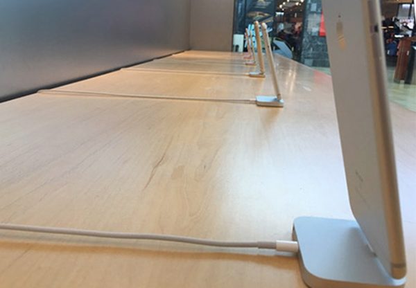 kill-switch-apple-a-trouve-une-astuce-pour-eviter-les-vols-diphone-en-apple-store