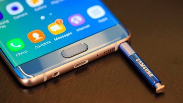 la-fin-du-note-7-permettrait-a-apple-de-vendre-8-millions-diphone-en-plus