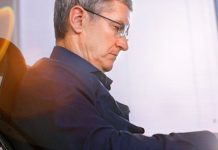Tim Cook croit que la réalité augmentée peut-être « énorme »