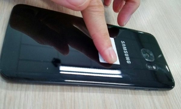 galaxy-s7-noir-de-jais-devoile-lheure-4