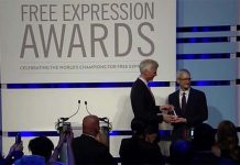Tim Cook a reçu le prix Newseum pour la liberté d'expression