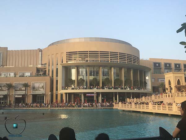 De nouvelles photos de l'Apple Store de Dubaï inauguré aujourd'hui !