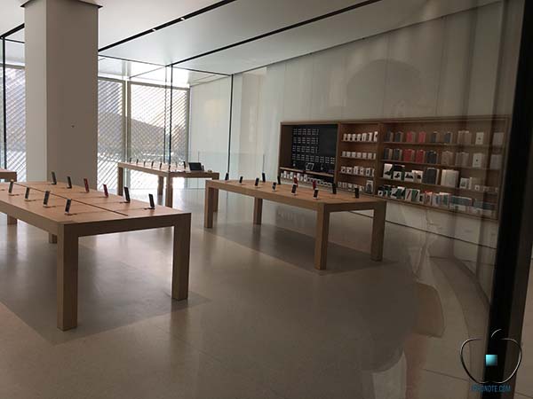 Voici de nouvelles photos de l'intérieur de l'Apple Store de Dubaï