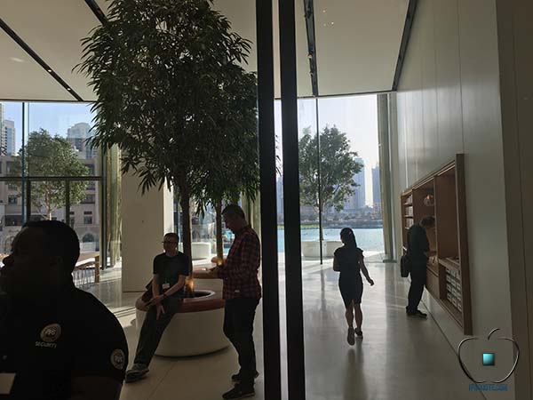 Voici de nouvelles photos de l'intérieur de l'Apple Store de Dubaï