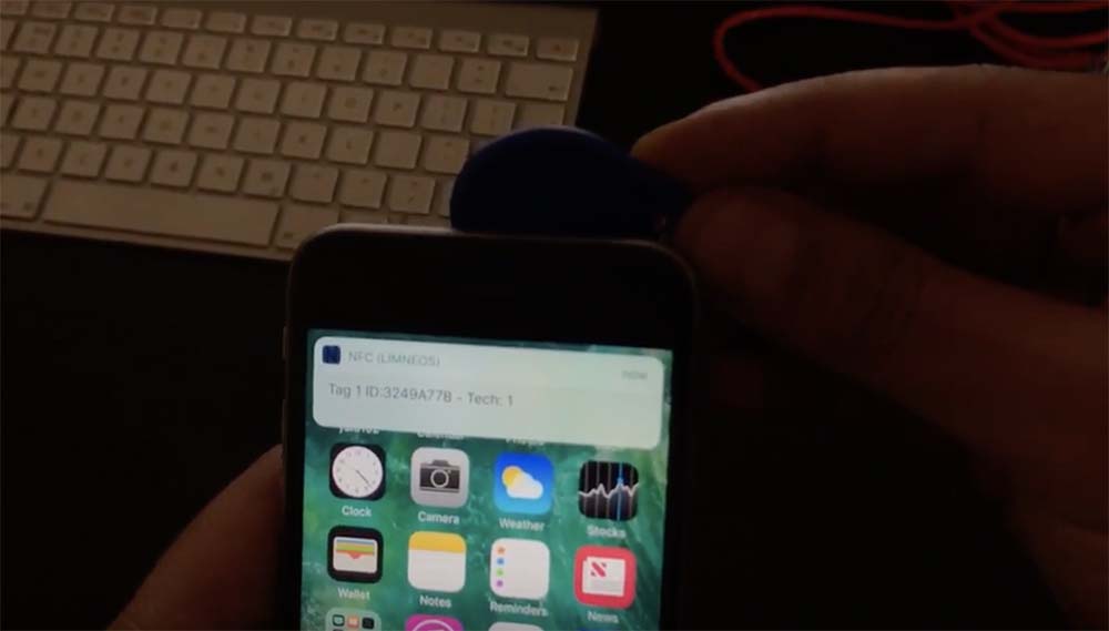 Apple Pay, quand un développeur passe outre la sécurité de la puce NFC de l’iPhone [Vidéo]