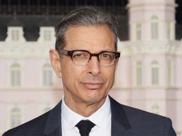Steve Jobs voulait l’acteur Jeff Goldblum comme « la voix d’Apple » Steve Jobs voulait l'acteur Jeff Goldblum comme « la voix d'Apple »
