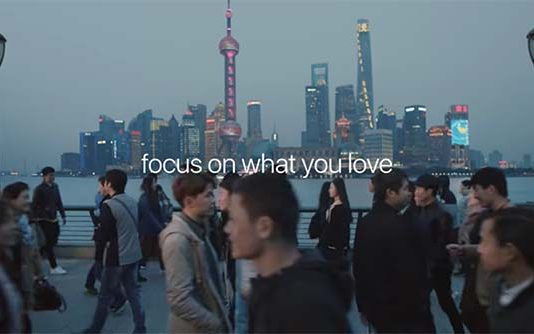 The City : Apple met en scène le mode portrait de l’iPhone 7 Plus dans son nouveau spot The City : Apple met en scène le mode portrait de l'iPhone 7 Plus dans son nouveau spot